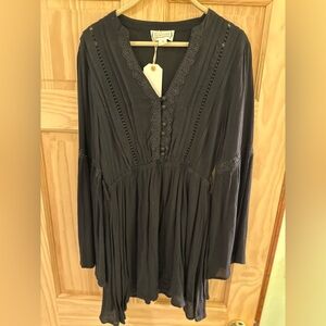 LoveRiche Elegant Black Embroidered Dress NWT Size Medium